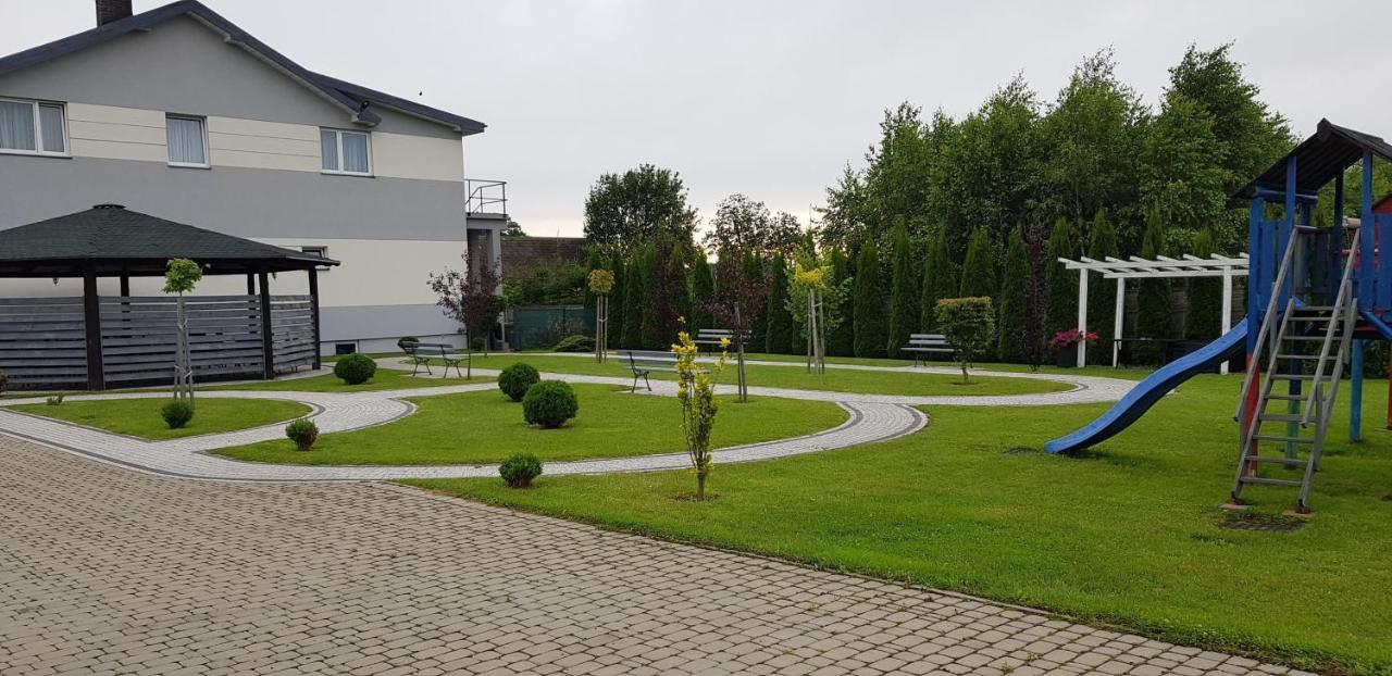 Motel Domowy Gosciniec Łomża Buitenkant foto